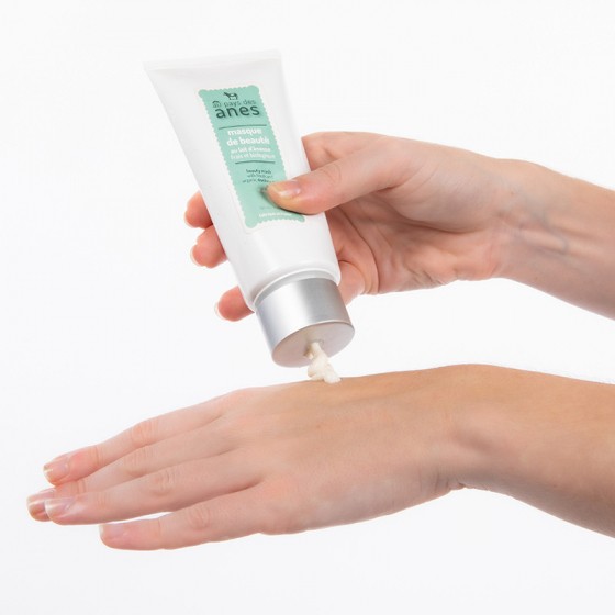 Utilisation masque au lait d'ânesse frais et biologique