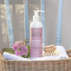 Gel douche Fleur de cerisier au lait d'ânesse frais et biologique 250 ml