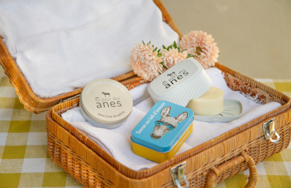 Savon solide ou liquide pour voyager : que choisir ?